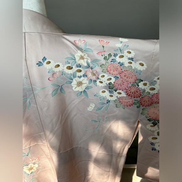Beautiful Vintage Purple Lavender Lilac Kimono Japan Floral Gold Flowers Wafu - Picture 6 of 15